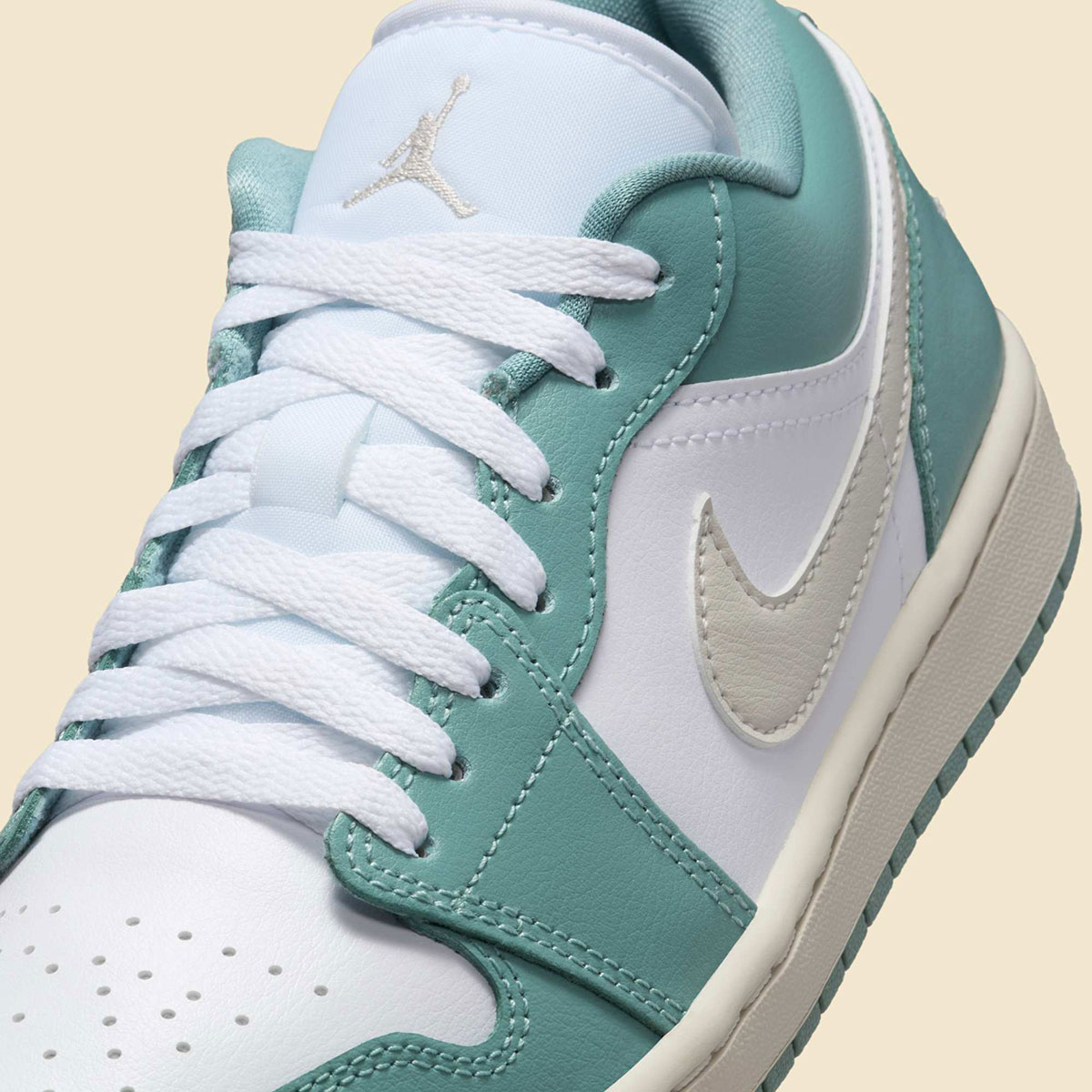 Air Jordan 1 Low White Light Orewood Brown Cannon Sail Dc0774 138 4