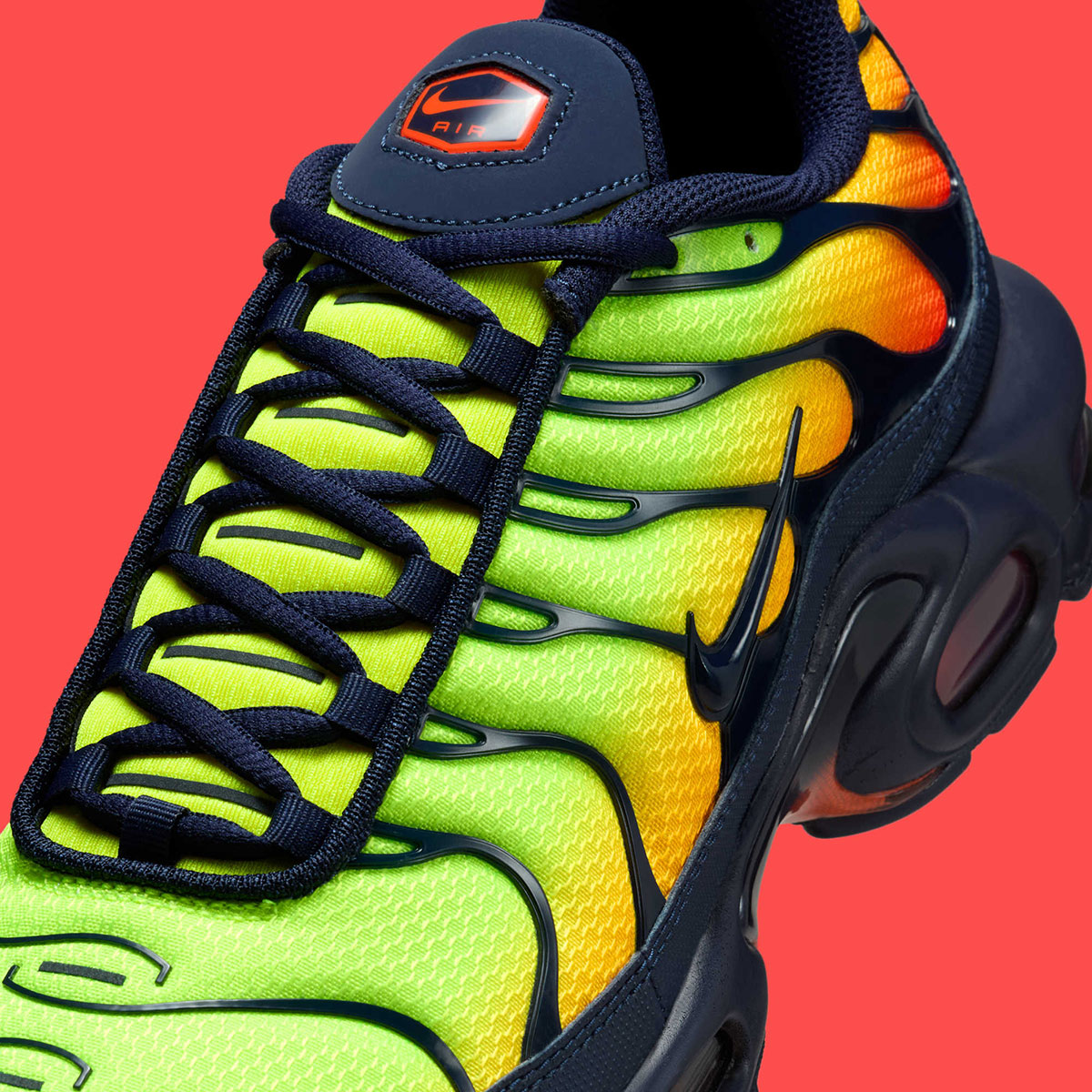 Nike Air Max Plus Lemon Venom Hyper Crimson Laser Orange Blackened Blue Dm0032 701 1