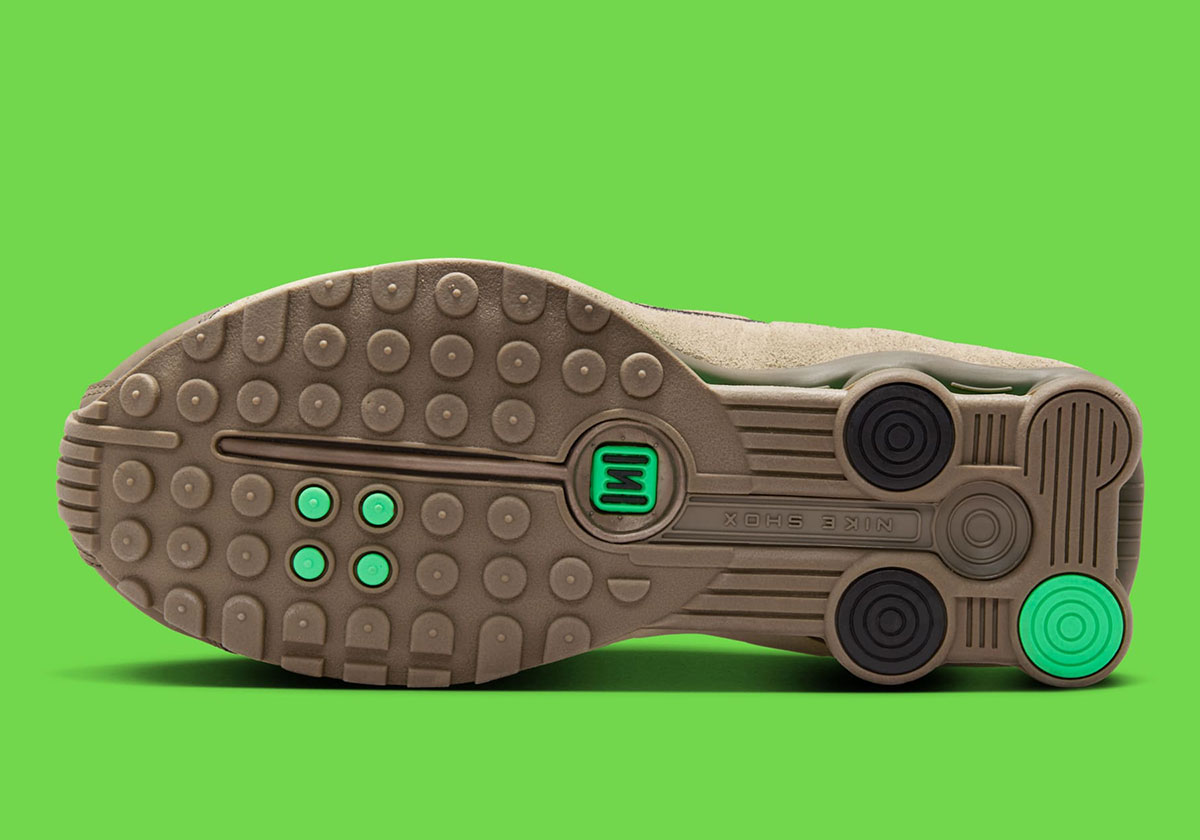 Nike Shox R4 Brown Green Hq7739 200 3