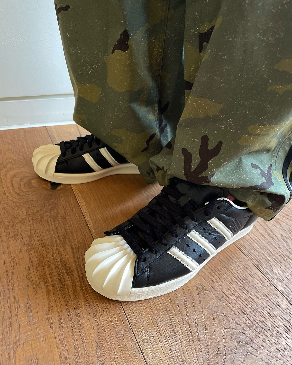 Thug Club Adidas Superstar 8