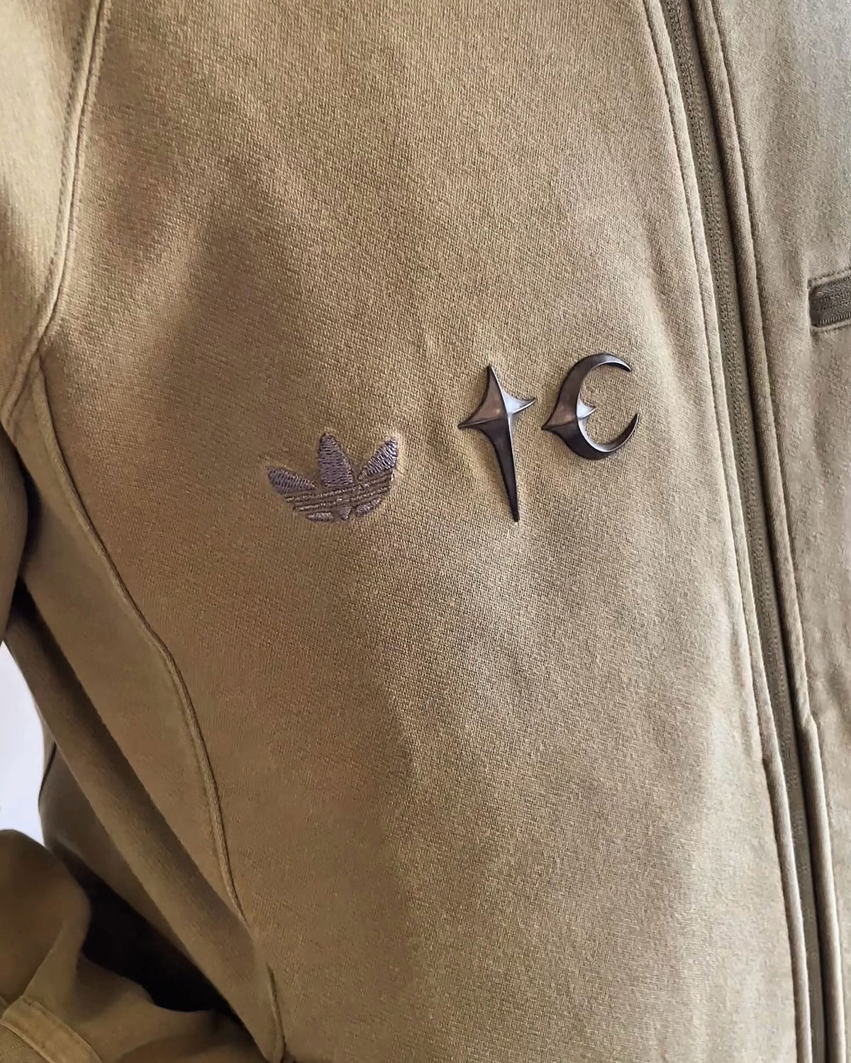 Thug Club Adidas Superstar 9