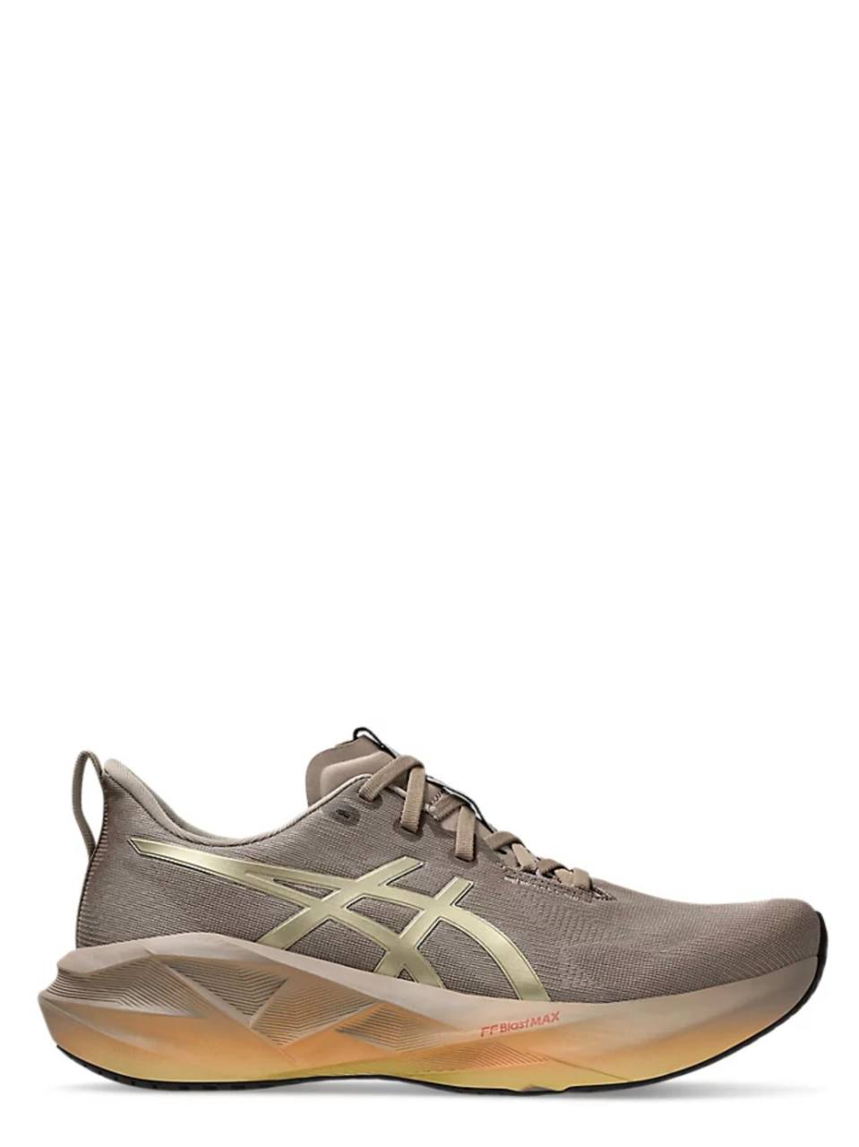 Novablast 5 'Luxe'