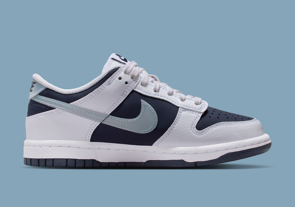 Nike Dunk Low Gs White Light Armory Blue Deep Royal Blue Obsidian Ii7639 100 3