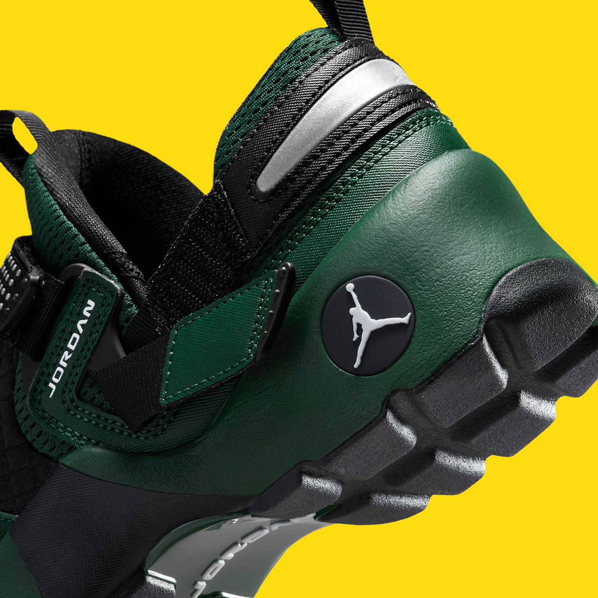Jordan Trunner Lx Green Black Hq2164 300 5