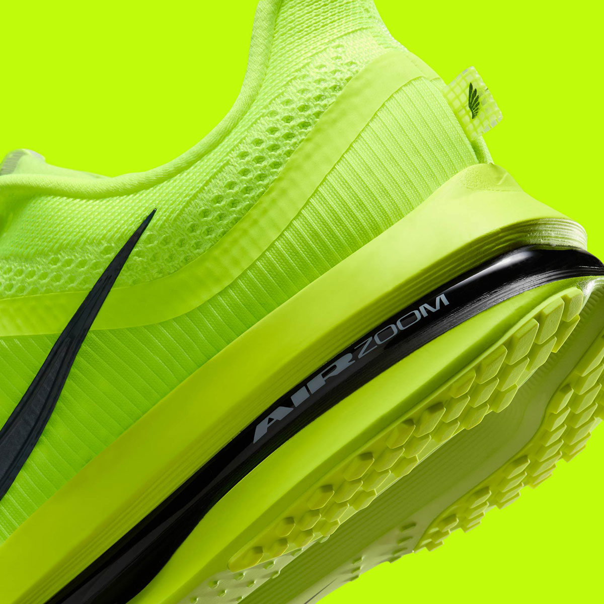 Nike Pegasus Premium Volt Black Hq2592 700 4