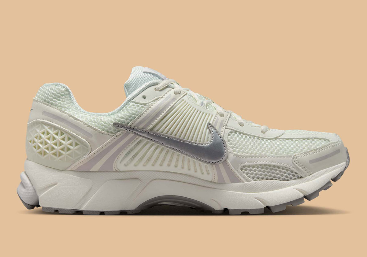 Nike Zoom Vomero 5 Sail Metallic Silver Vast Grey Fb9149 103 5